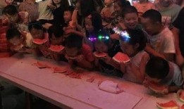 夜市吃瓜群众视频