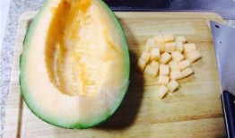 吃哈密瓜应不应该吃籽瓜,食用选择与营养考量