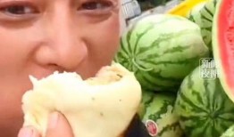 吃瓜年轻小伙阿姨,年轻小伙与阿姨的欢乐食瓜记