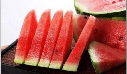 小王吃瓜不苦不甜,品味不苦不甜的人生滋味