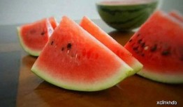 吃瓜可以吃杏,杏香四溢，尽享美味时光