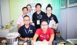 书记干书记吃瓜,吃瓜群众看热闹